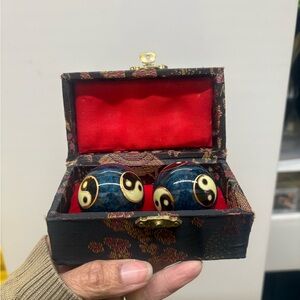 Decorative Blue and Gold Baoding Balls